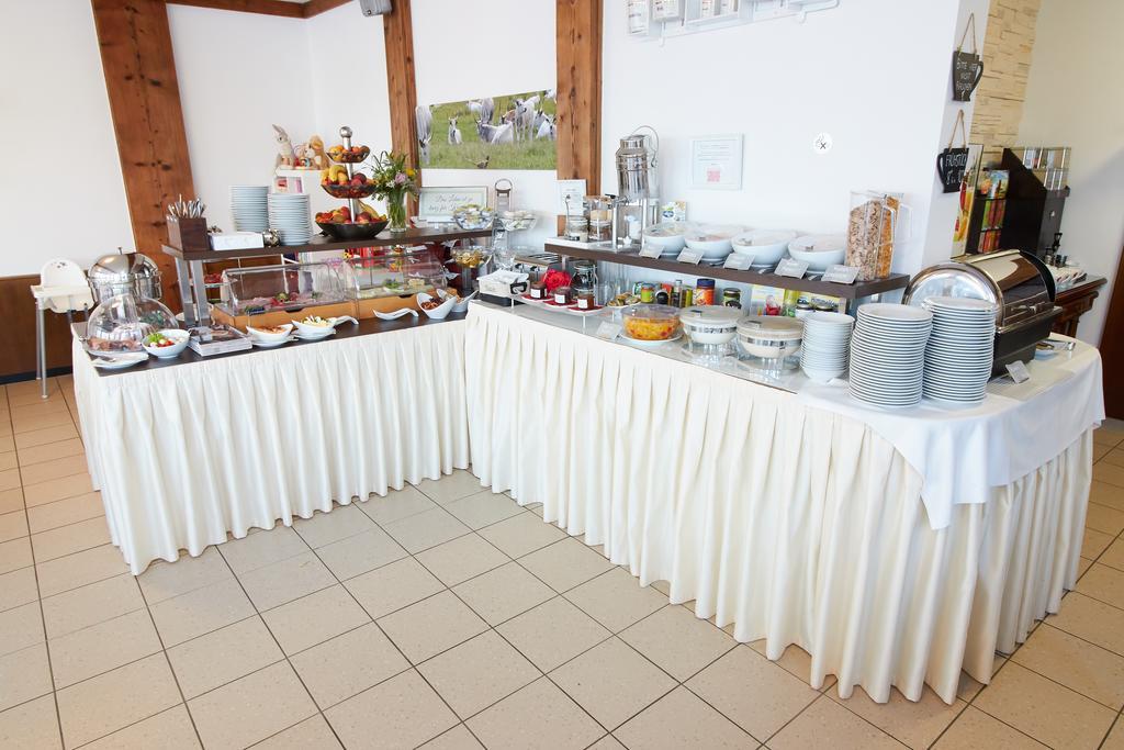 Hotel & Restaurant Seehof Podersdorf am See Exterior foto